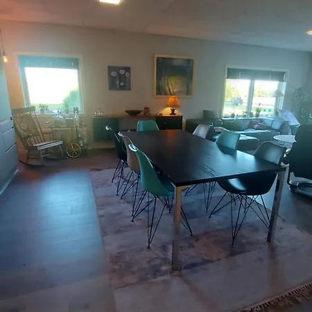 Kastanjegaarden Lejlighed Ansager